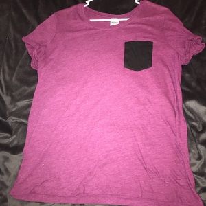 vs PINK t shirt